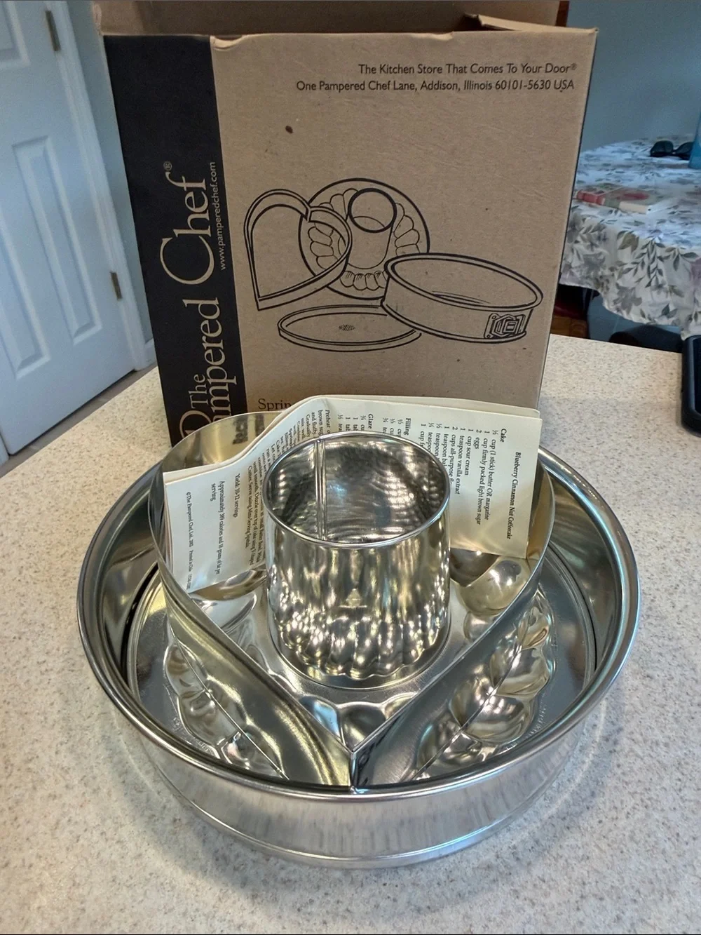 The Pampered Chef Springform Pan Set Box new in box